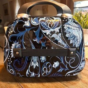 Elegant Blue and Black Cosmetic Bag